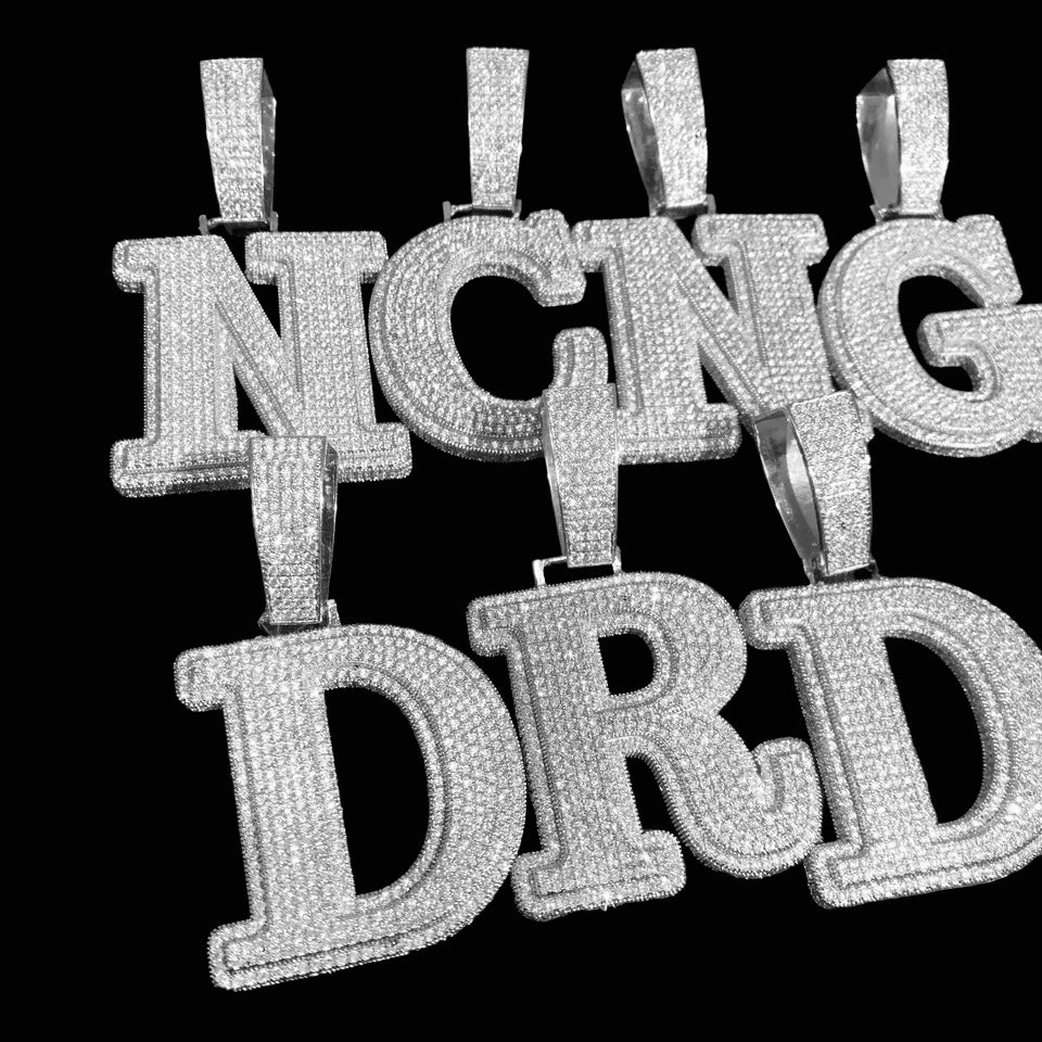 Grote Iced Letter hanger